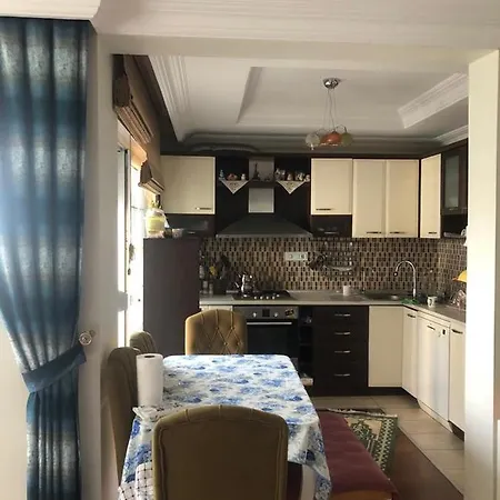 וילה Villa אלאניה